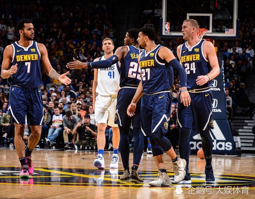 包含丹麦队翻盘法国队，黄鸭组合惊艳四座的词条